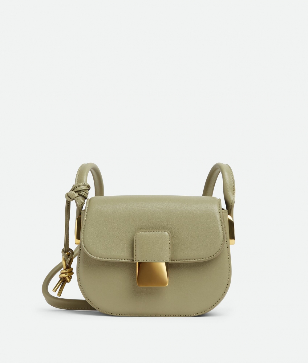 使用柔軟的小牛皮革