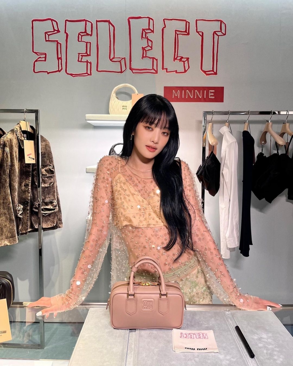 這次(G)I-DLE Minnie親臨香港出席品牌活動。