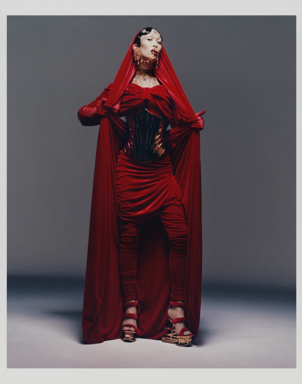 Beyoncé x Balmain Renaissance Couture 系列〈AMERICA HAS A PROBLEM〉