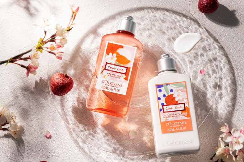 初春綻放的櫻花淡粉色多花朵蘊含著清新誘人的香氣