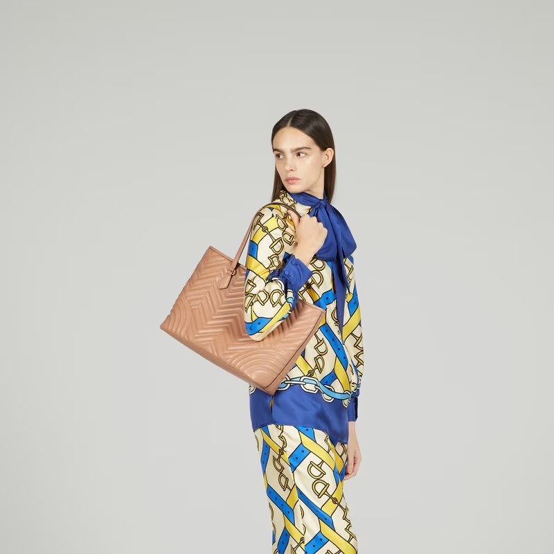 大容量的設計能在上班日時攜帶。