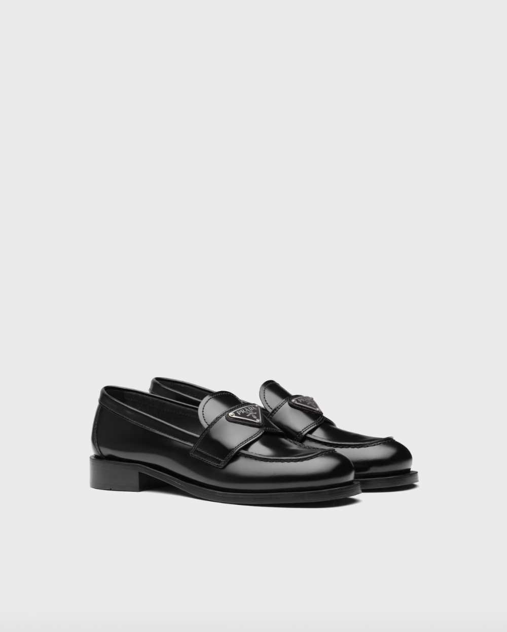 黑色的Unlined Brushed Leather Loafers