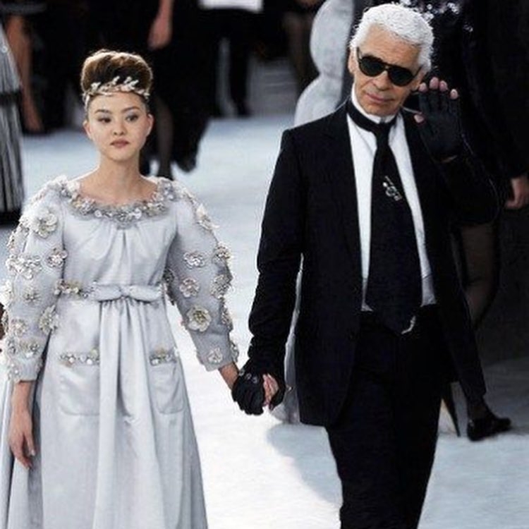 戴文青木是Karl Lagerfeld靈感繆思