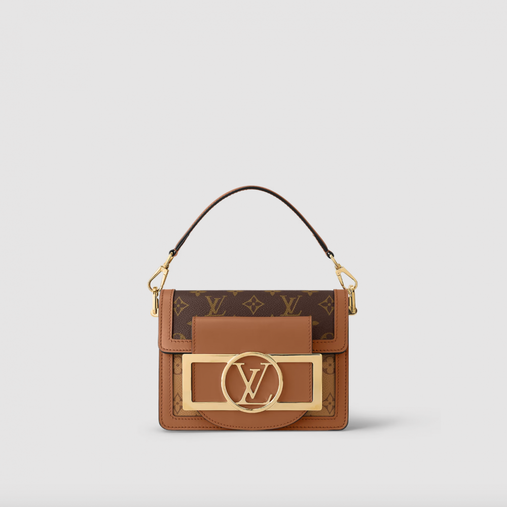 玩味十足的Mini Dauphine手袋。