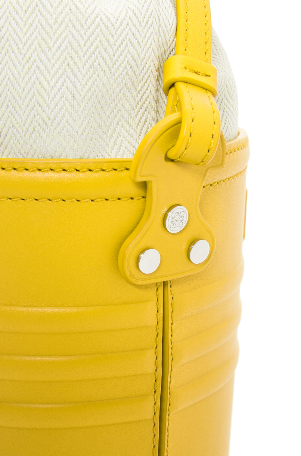 LOEWE小牛皮Jardinier口袋包黃色