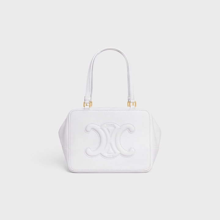 正面方正側面為柔軟的輪廓