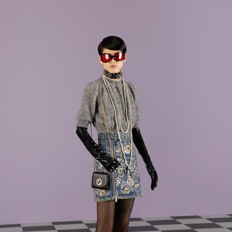 本次推出的Gucci Blondie Medium Chain Wallet,時髦的讓人心動不已!