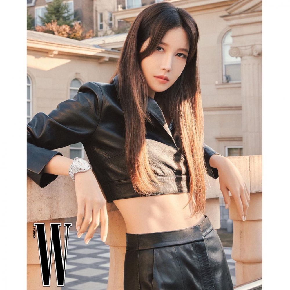 李智雅的腹肌都是靠虐出來的。