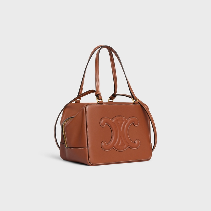 裡面是小牛麂皮襯裡