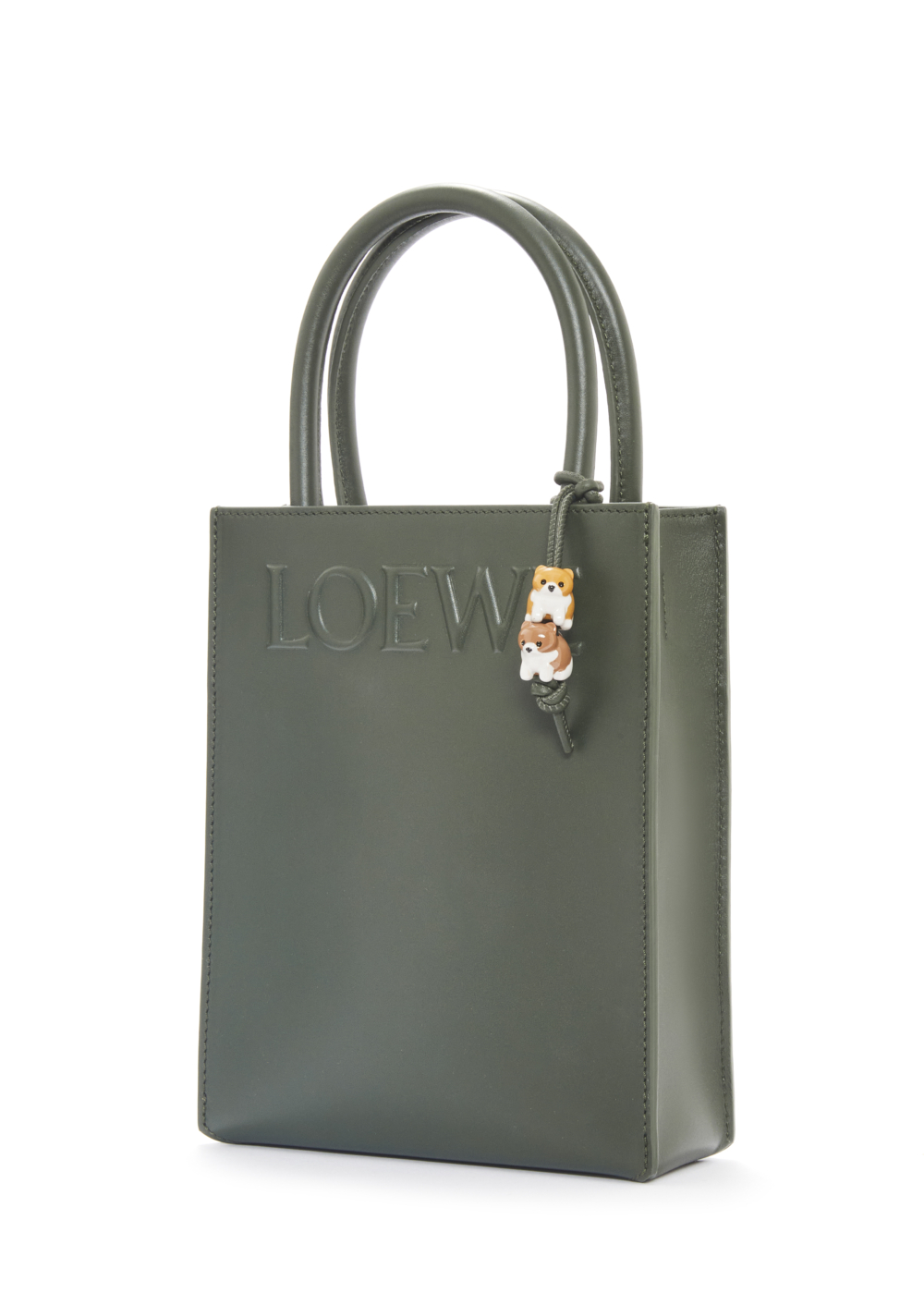 外形小巧且容量充裕