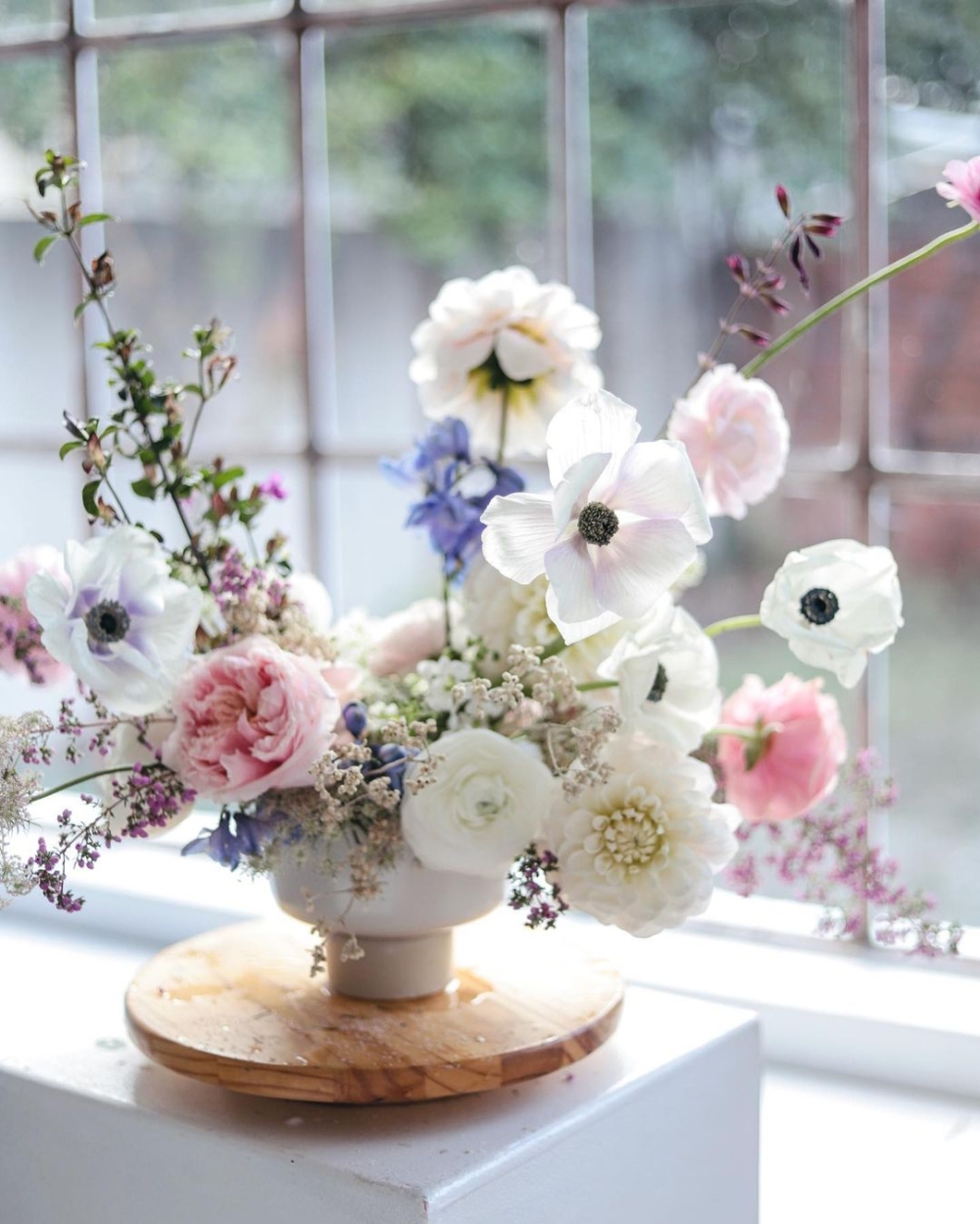 在她手下總能感受到花兒明媚又清新的特質