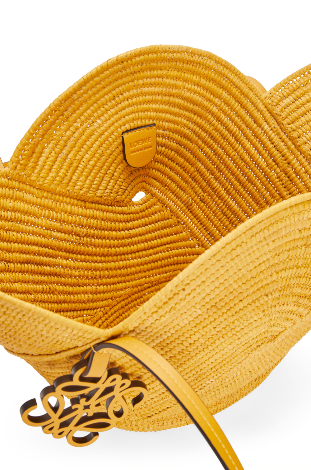 配小牛皮手柄和懸掛式小牛皮 Anagram