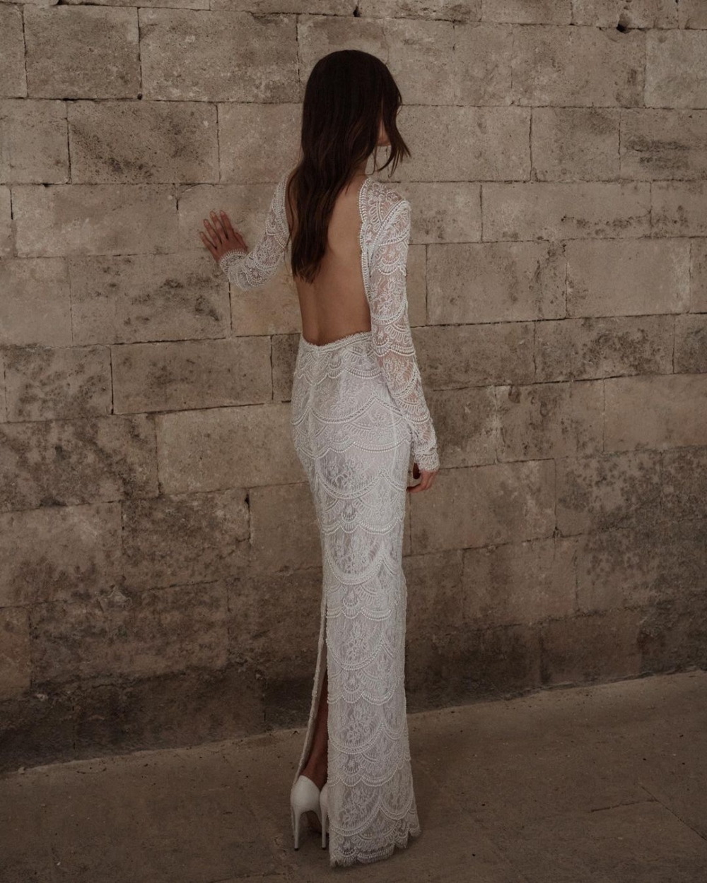 典雅剪裁帶來摩登與奢華婚服