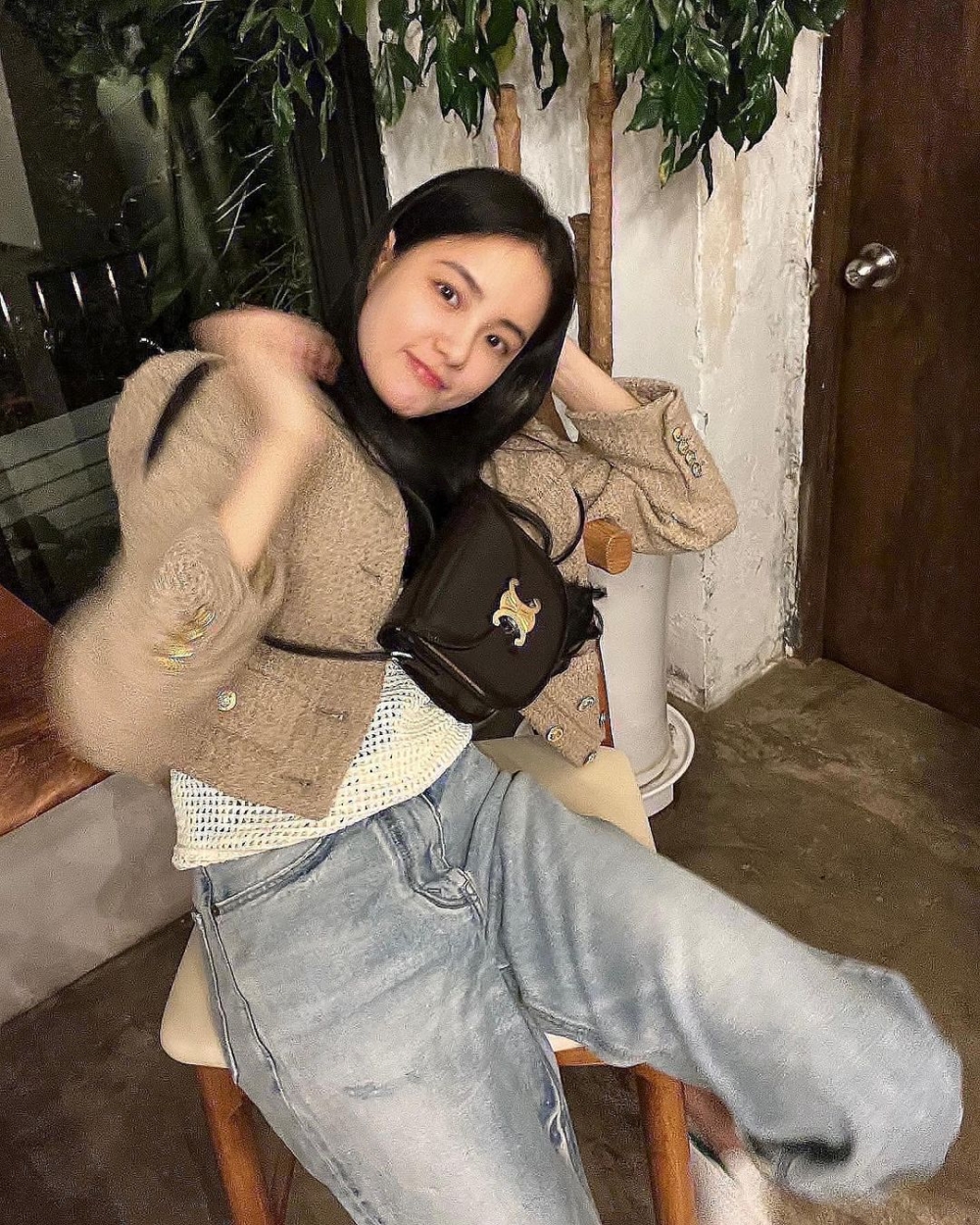 輕鬆悠閒卻又不失時尚的率性造型。