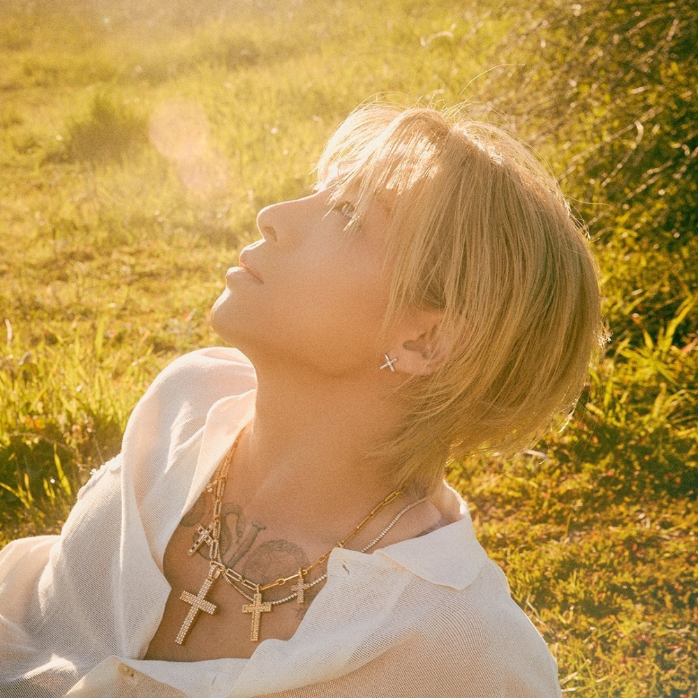 隨性慵懶的樣子讓Taeyang更多了一份輕熟魅力