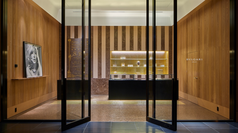 到Bulgari Dolci精緻甜點店,品嚐甜蜜滋味。