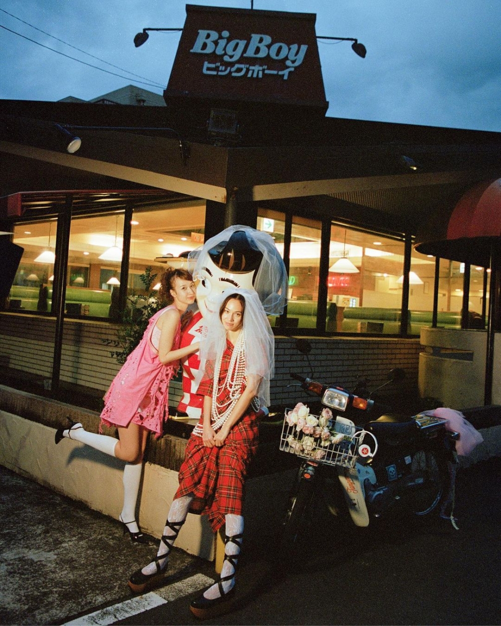 水原希子妹妹也入鏡