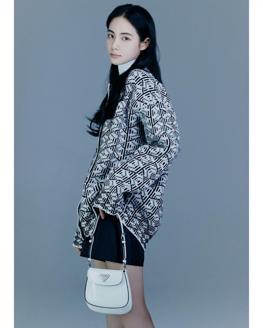 明亮清新的妝容。