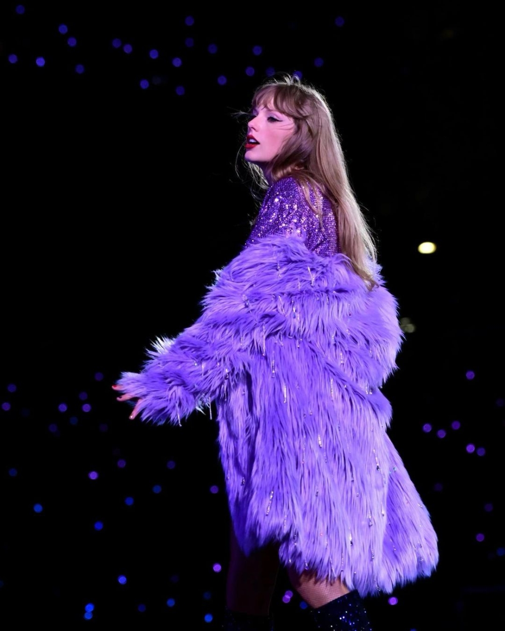 美國流行天后Taylor Swift推出專輯第10張全新創作專輯《Midnights》後,旋即展開世界巡迴演唱會「The Eras Tour」