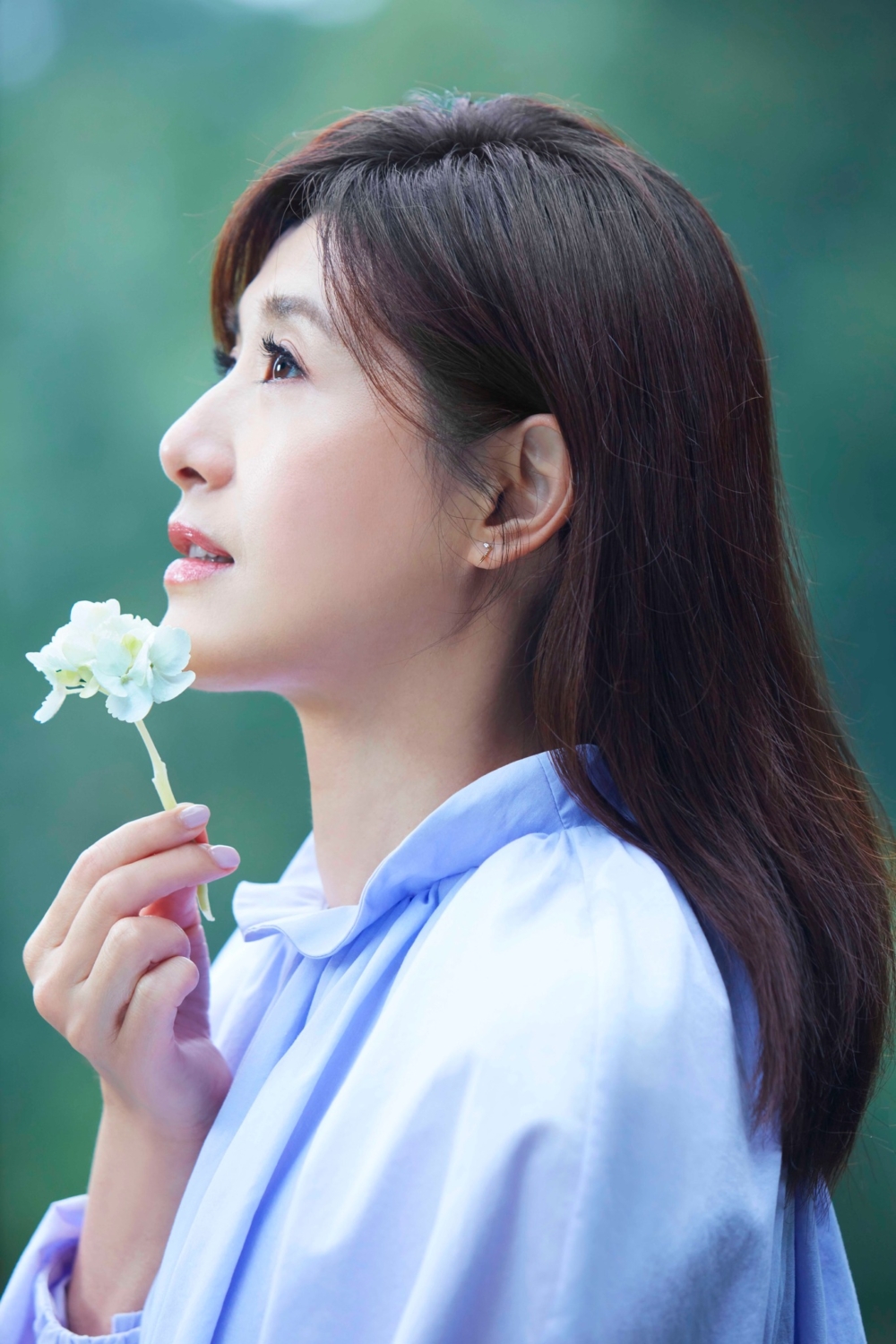 有誰不想50＋都有蘇慧倫的白晳水潤肌呢？