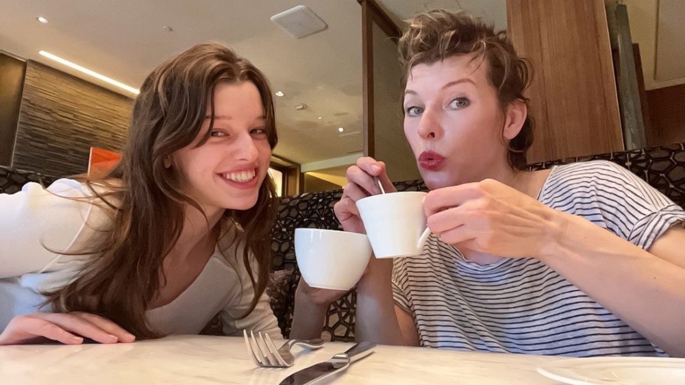 媽媽Milla Jovovich也為女兒提供職業生涯建議