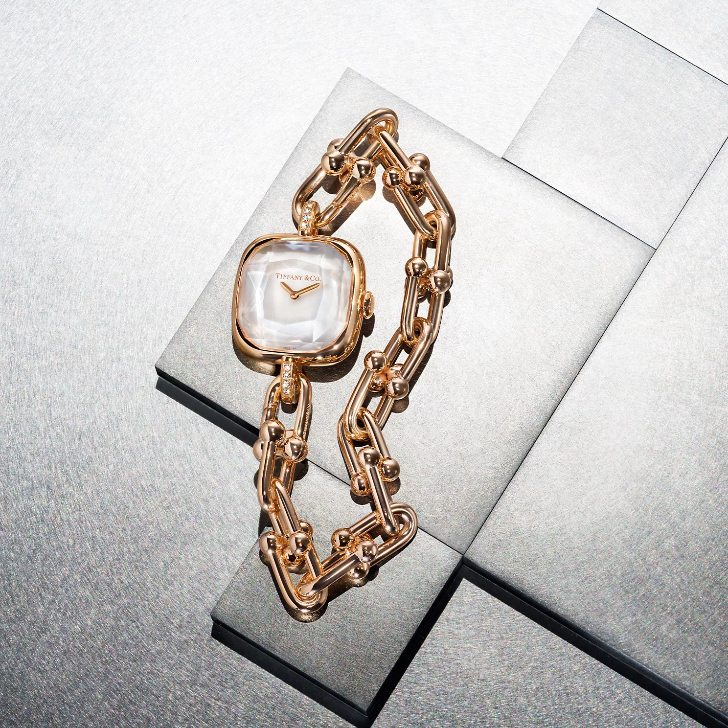 Tiffany & Co.新推出的Tiffany HardWear腕錶