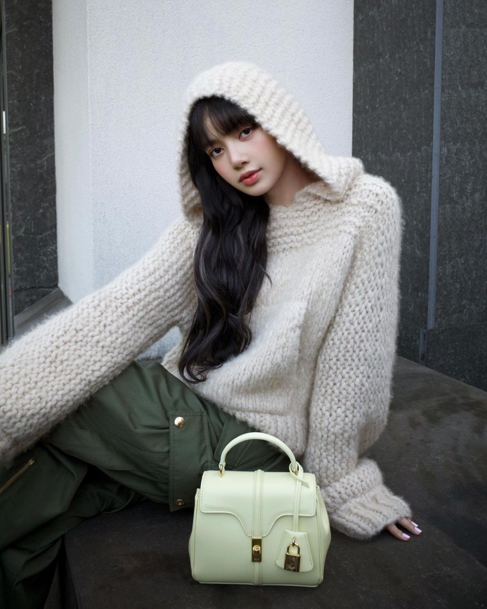 Lisa也曾詮釋過的款式。