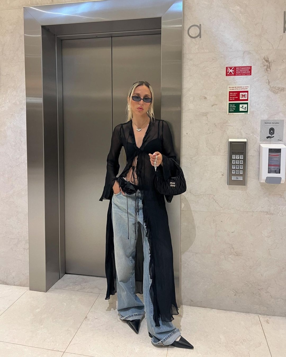 時尚達人Sofia Coelho的穿搭示範。