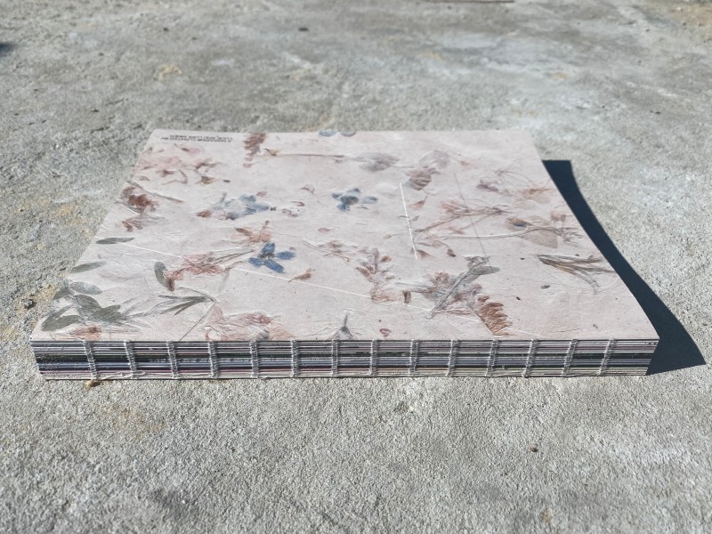 《A Magazine Curated by》