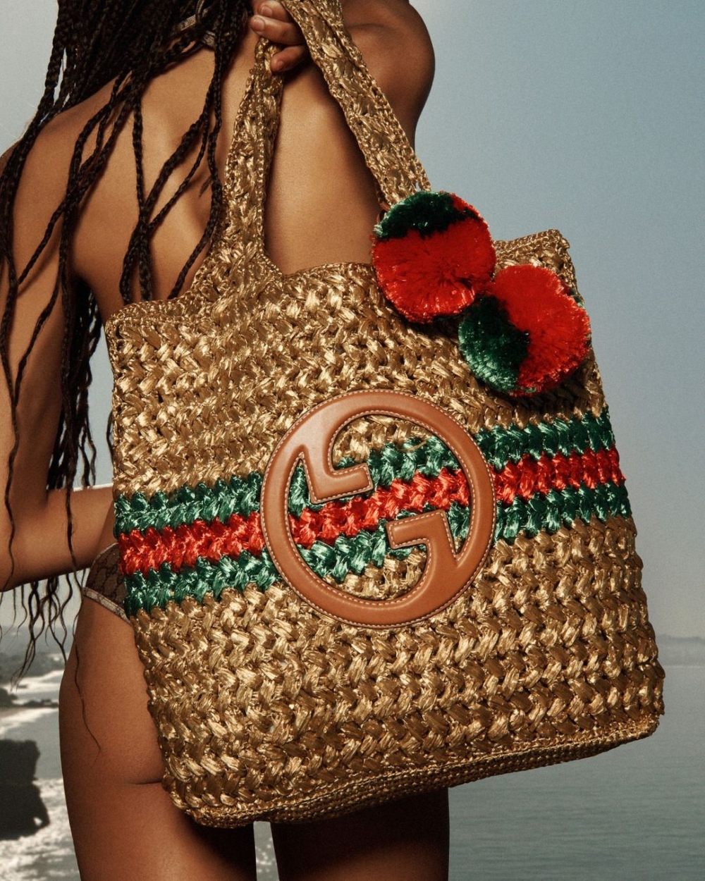 這次由Gucci拿下第一。 