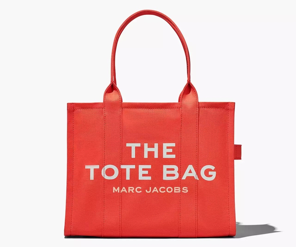 Marc Jacobs The Large Tote Bag。