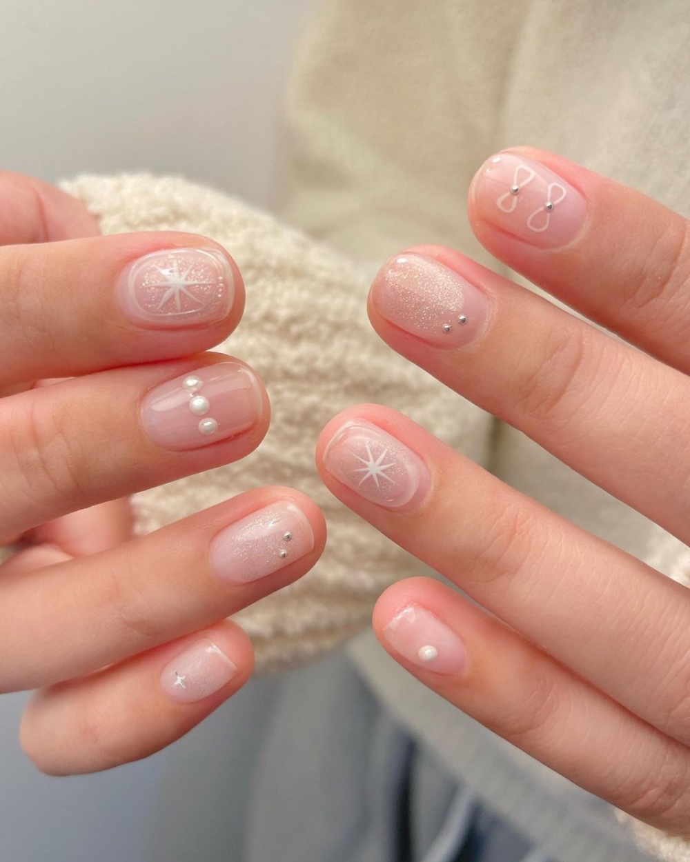 不論是日常工作百搭、婚禮美甲都合適