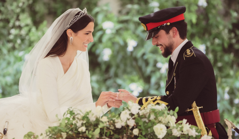 在Zahran 扎赫蘭宮舉行的伊斯蘭儀式上正式結婚