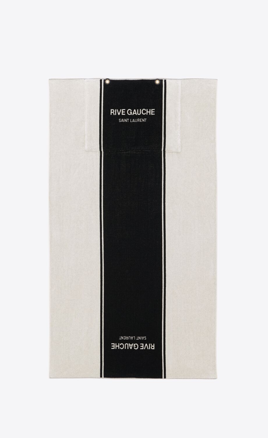 黑色搭配白色的款式。