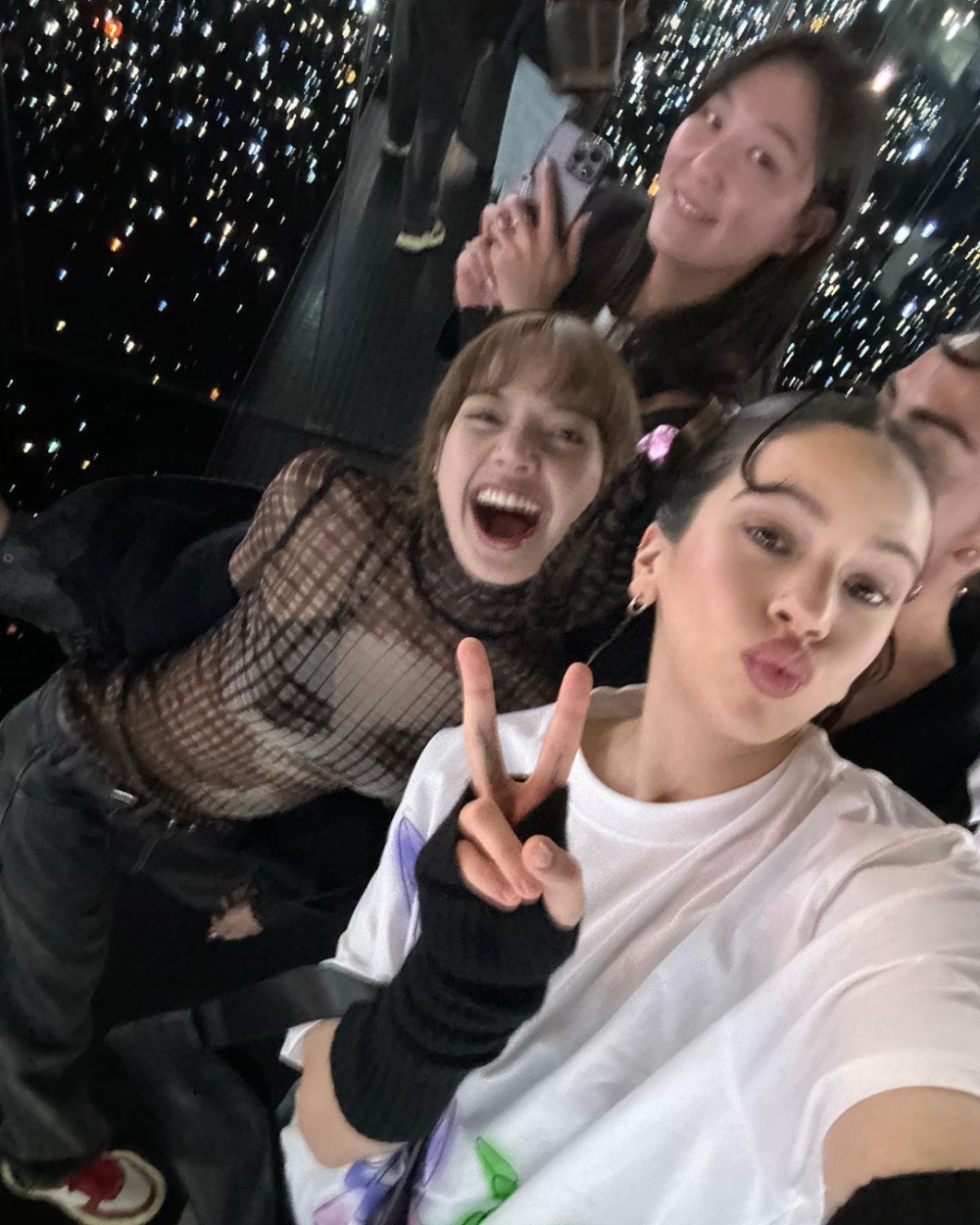 BLACKPINK成員們也結交許多名人好友