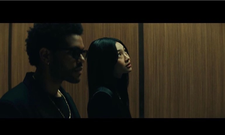 歌曲《Out of Time》的MV。