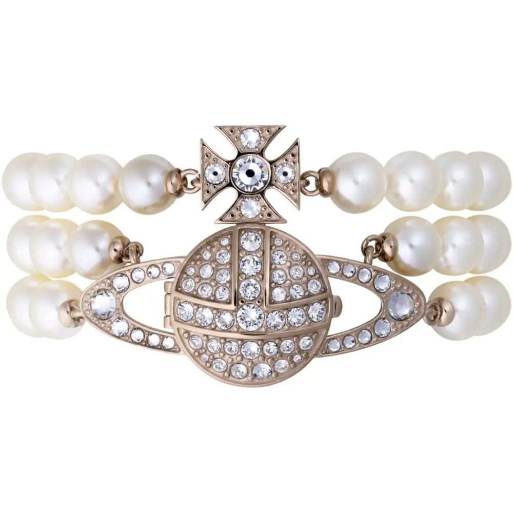 與水晶呈現出低調內斂的深邃光芒