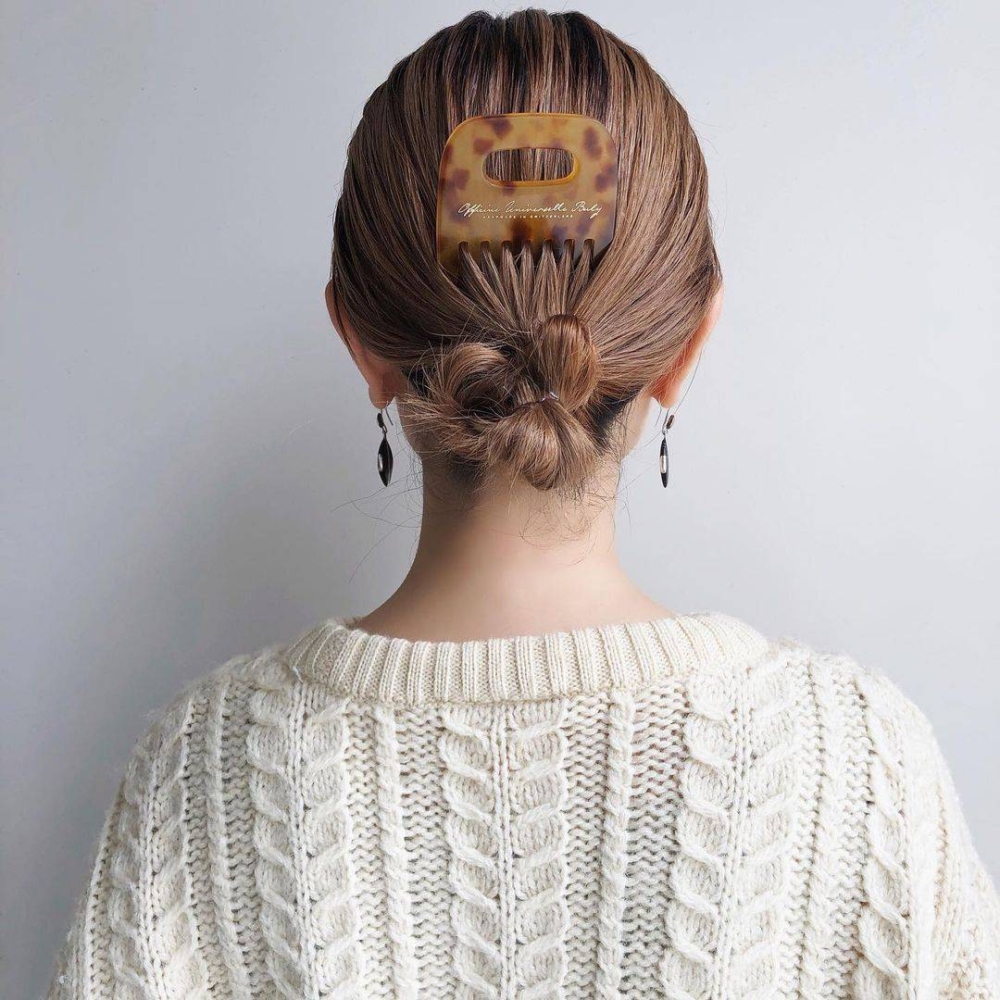 三耳花瓣式「低髮髻」