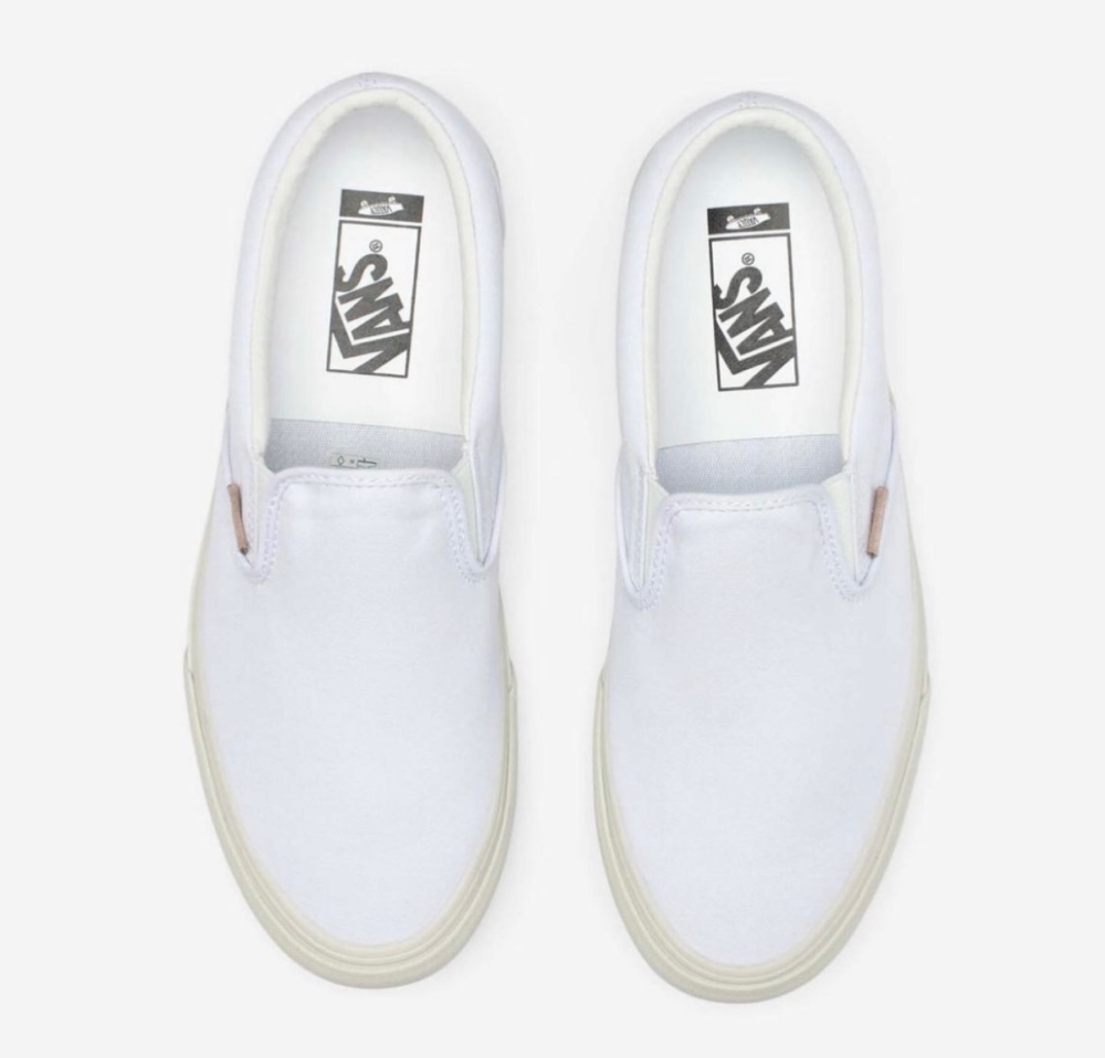 純白色結合做舊的米白色調