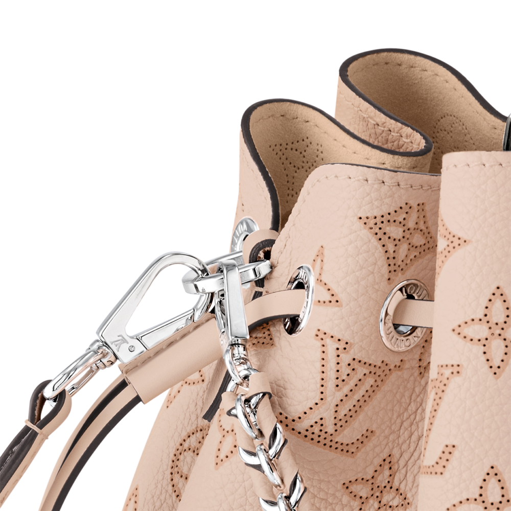 淺褐色的Mahina穿孔小牛皮