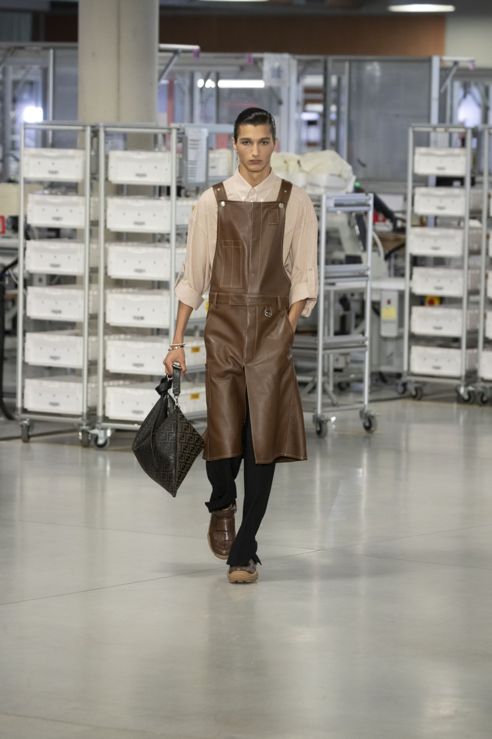 Look 17