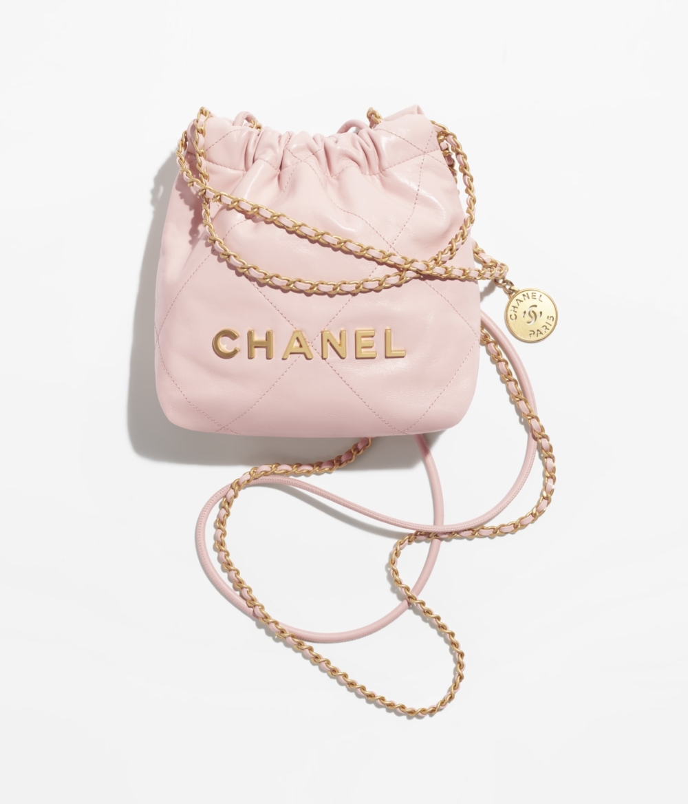 CHANEL 22 mini handbags