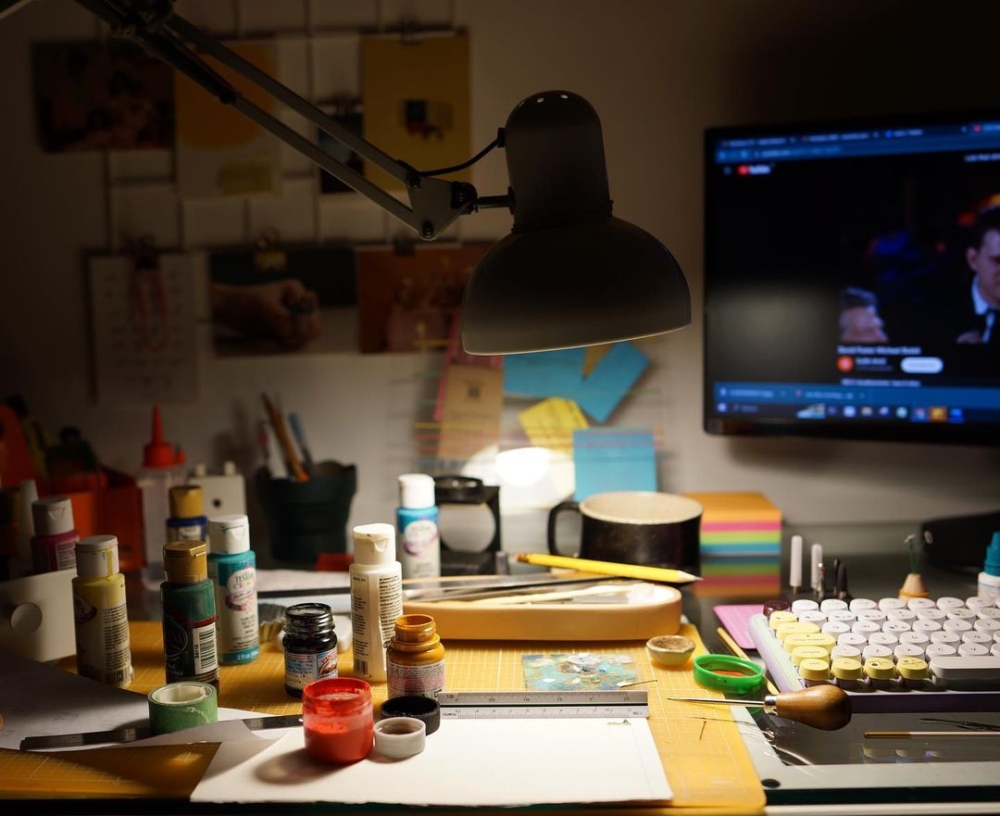 她平日的工作桌。