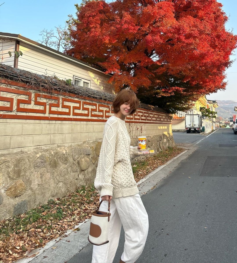 休閒穿搭散發簡約高級感