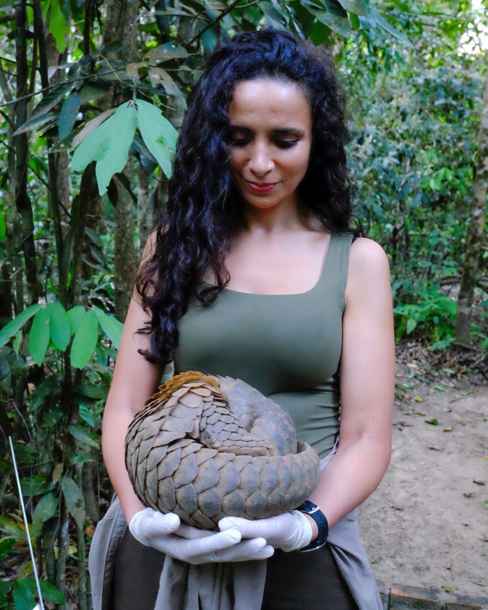 Ella Al-Shamahi經常擔任探險節目主持人