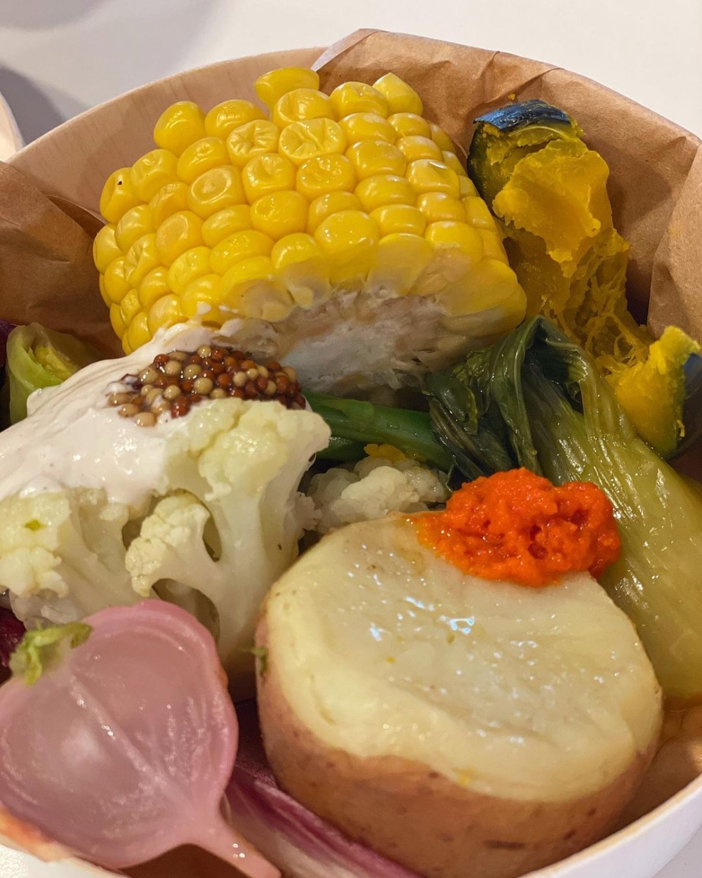 為保持完美體態,飲食以原型食物清淡調味為主。