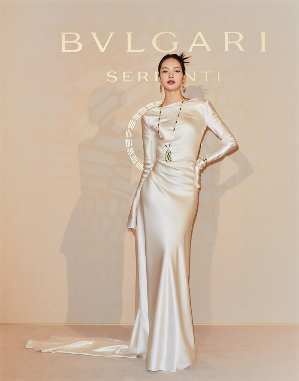 Lisa現身BVLGARI活動。