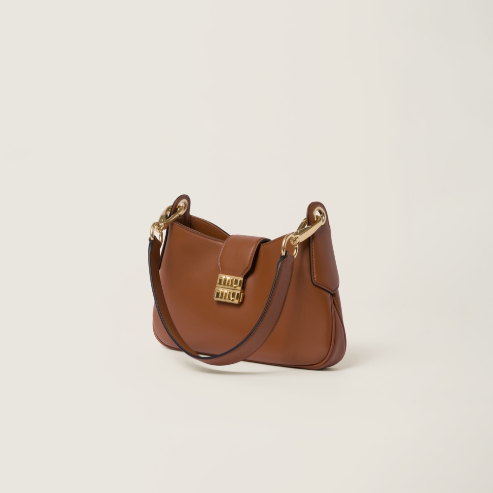 Miu Miu皮革半月形手袋棕色