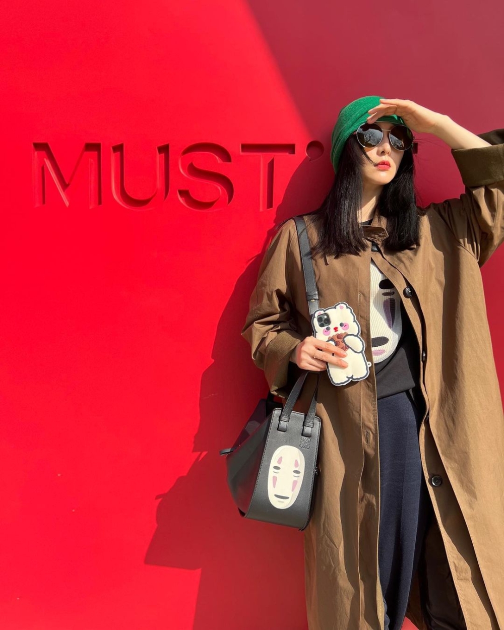 范冰冰的護膚向來講究,防曬更是一絲不苟。