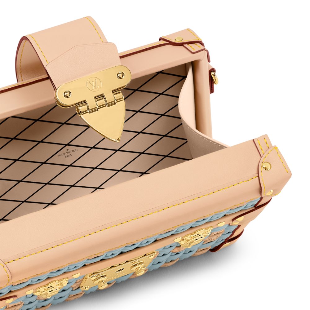 淡雅帆布和LV壓紋皮革巧妙編織而成Louis Vuitton七夕情人節手袋